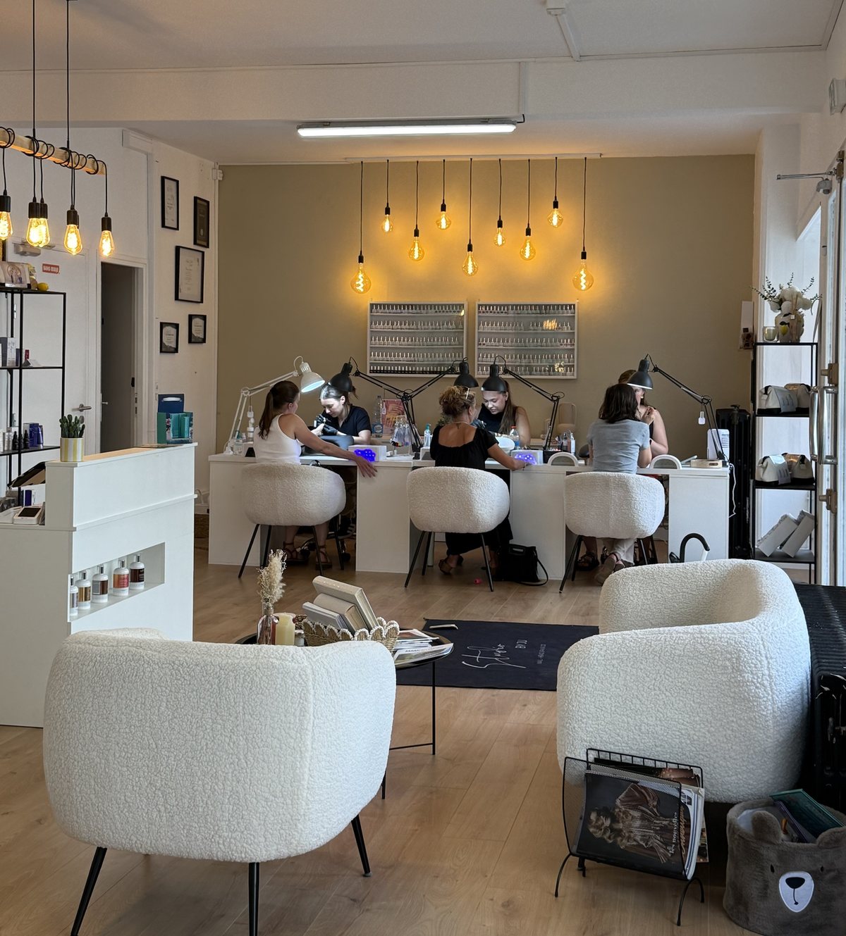 Le salon de Studio by Ju, rue du Puits Saint-Josse à Arras